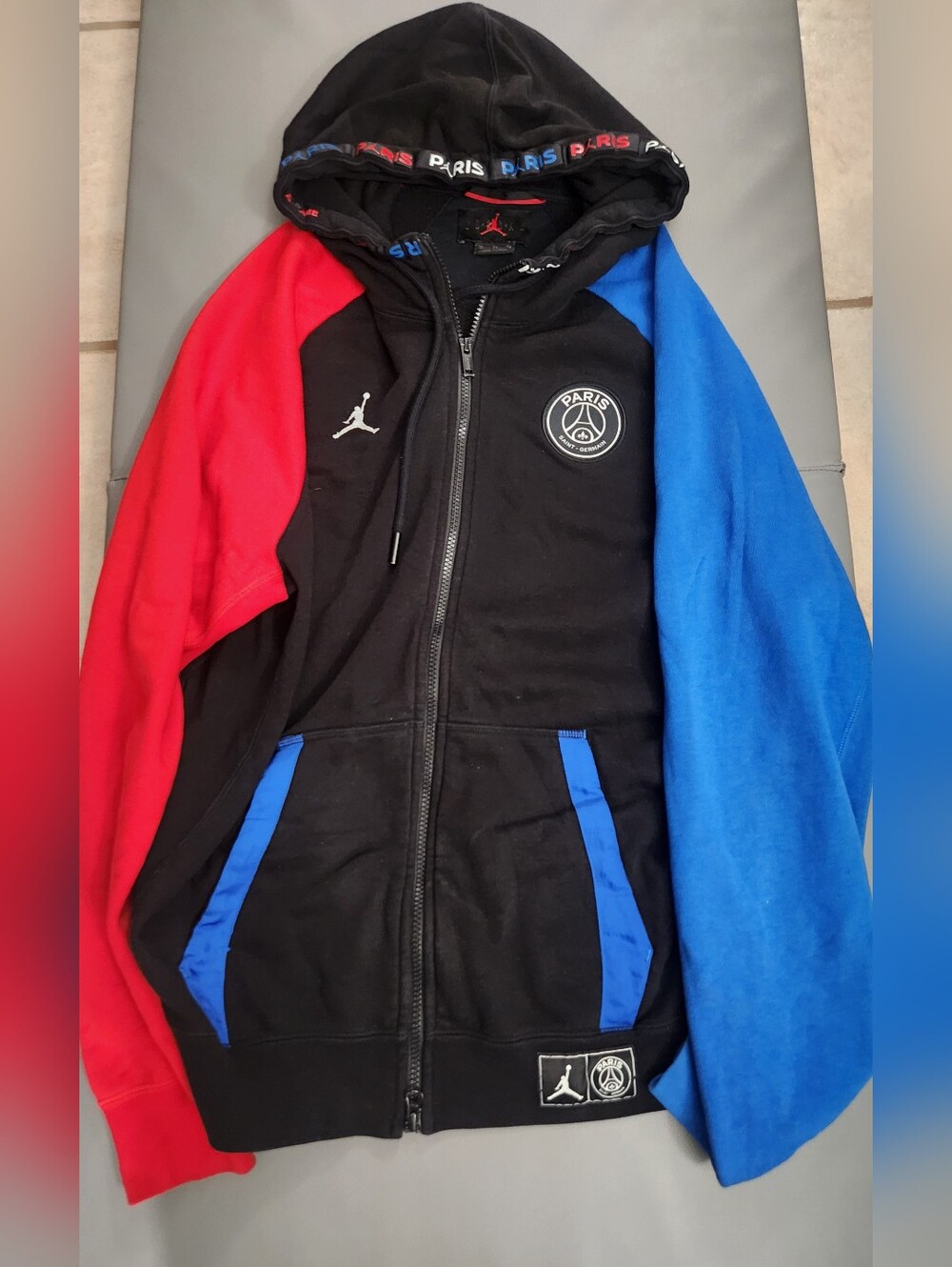Jordan x Paris Saint-Germain Colorblock Zip Hoodie - Black/Red/Blue